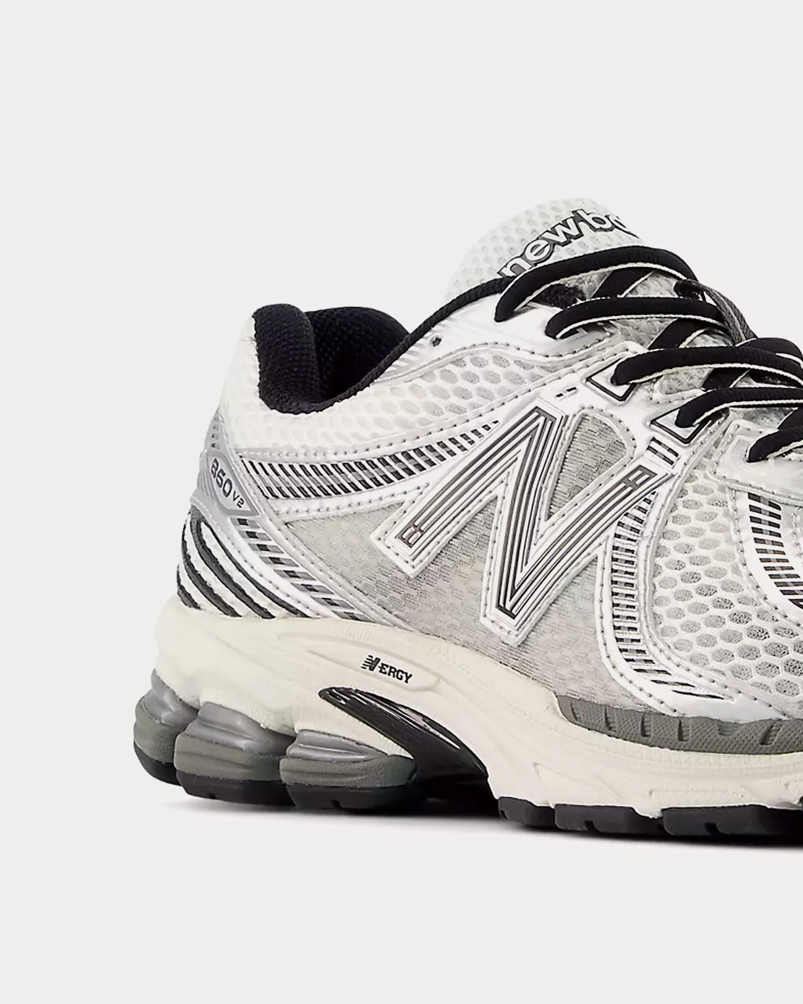 860V2 Optic White / Brighton Grey / Shadow Grey Low Top Sneakers