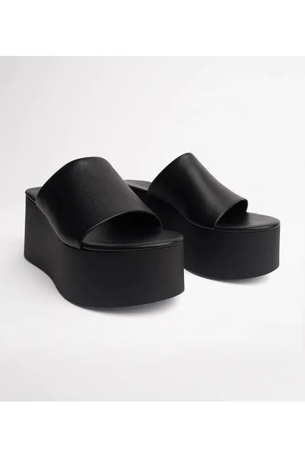 Tegan Wedges