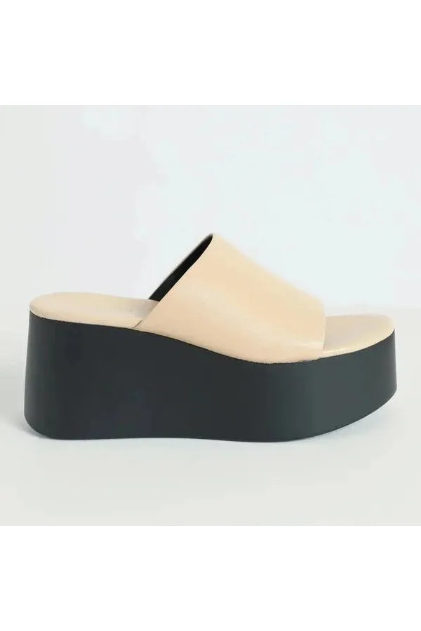 Tegan Wedges
