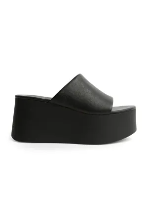 Tegan Wedges
