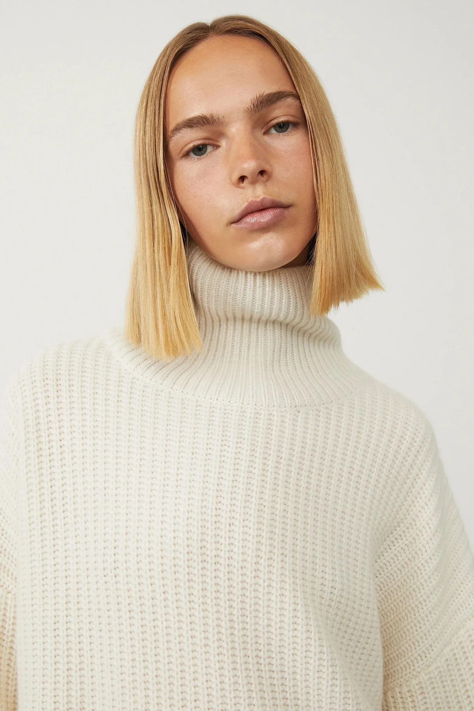 THERESE SWEATER